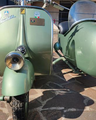 Vespa 125 Sidecar V3IT del 1951 vacanze romane