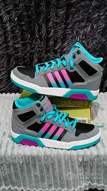 Scarpe Adidas alte n.38