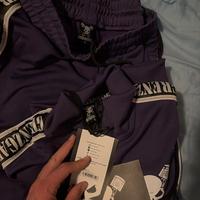pantaloni e felpa grenzgaenger viola