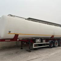 Autocisterna silos