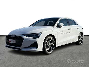 Audi A3 Sportback 40 1.5 tfsi e Business Advanced