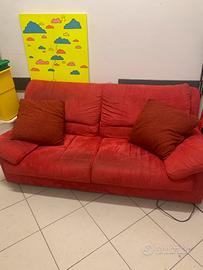 Divano 2 posti rosso in tessuto sfoderabile