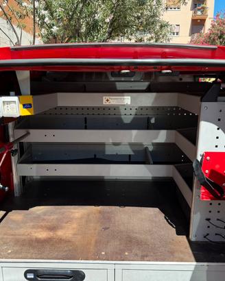Allestimento interno professionale Fiat Fiorino
