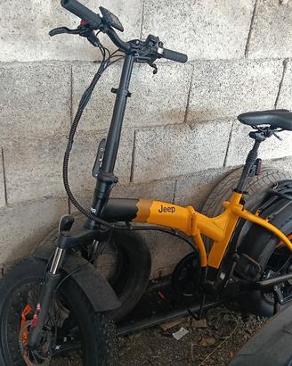 BICI ELETTRICA JEEP 