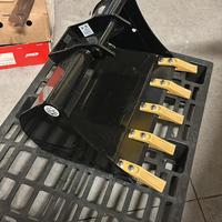 Benna x escavatore attacco cangini ar 15