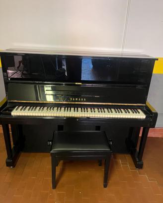Pianoforte Yamaha U1H rigenerato