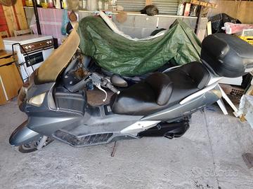 Honda silver Wing 600