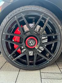 Cerchi Motec Gt-One 19 pollici con gomme