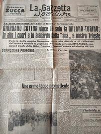 Quotidiani sportivi d'epoca.
