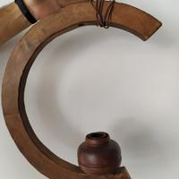 Lampadario intagliato in legno