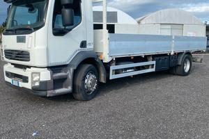 VOLVO FL240 180QL CASSONATO