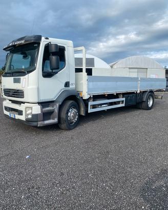 VOLVO FL240 180QL CASSONATO