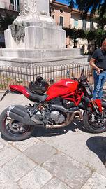 Ducati monster 821
