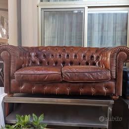 Divano tipo Chester Frau