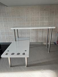 mensola angolare per la cucina