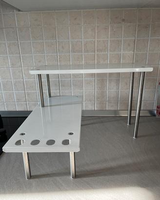 mensola angolare per la cucina