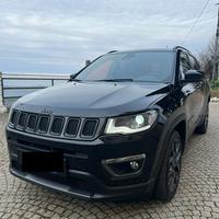 Jeep Compass   S   Night Eagle full black
