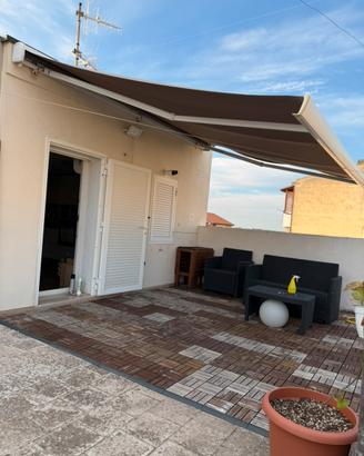 TENDA DA SOLE MOTORIZZATA