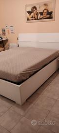 Letto contenitore e materasso matrimoniale