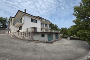 Villa unifamiliare con terreno