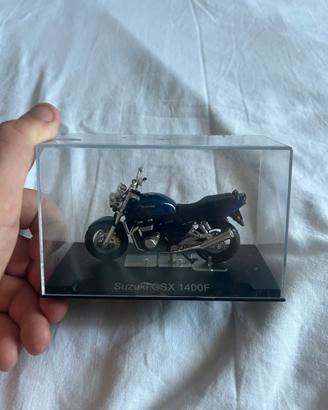 Modellino Moto Stradale Suzuki GSX 1400F
