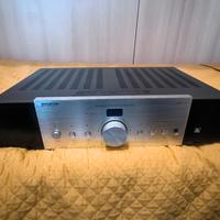 Amplificatore integrato 