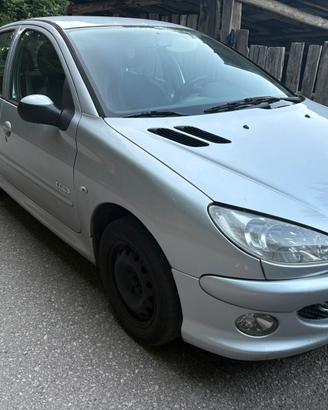 Peugeot 206 1.4hdi anno 2006