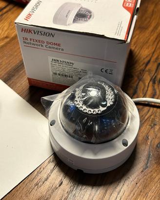 Kit Hikvision 4 cam DS-2CD4224F-IZS+1 DS-2CD2122FW