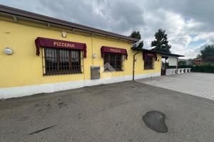 NEGOZIO A RIO SALICETO