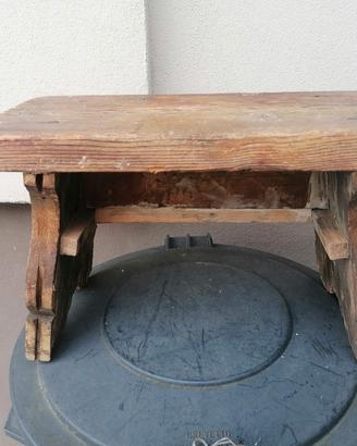 antico sgabello