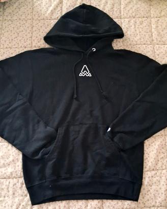 Felpa Champion Nera con Cappuccio - Logo Grafico 