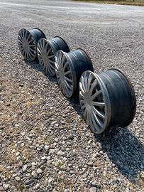 Kit quattro cerchi da auto o furgone in ferro