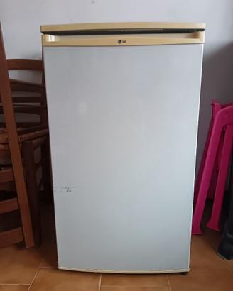 Frigorifero con freezer