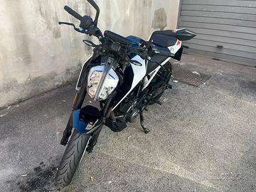 Ktm duke 390