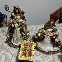 Statuette La sacra famiglia con Re magi