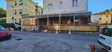 NEGOZIO A RAPALLO