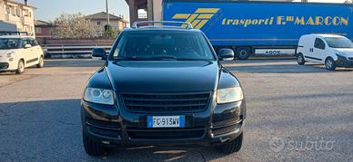 VOLKSWAGEN Touareg - 2004