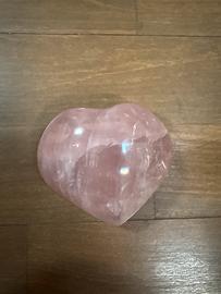 Cuore di quarzo rosa