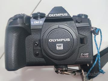 OLYMPUS E-M1 Mark III