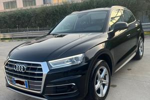 Audi Q5 quattro sport business 40TDI 190cv