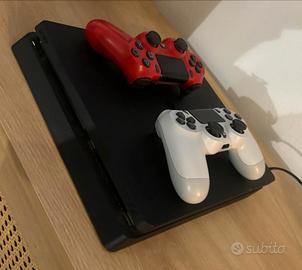 PS4 SLIM 500 GB con 2 controller