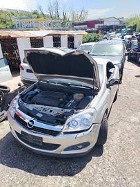 Opel Astra GTC 1.9 16V CDTI 150CV 3 porte Cosmo