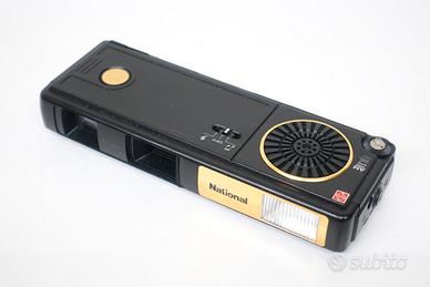 Fotocamera analogica NATIONAL con radio integrata