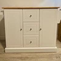 Credenza da cucina con rotelle