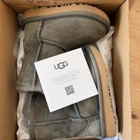 Ugg bambina originali taglia 22