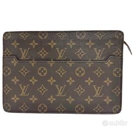 Louis Vuitton - Clutch