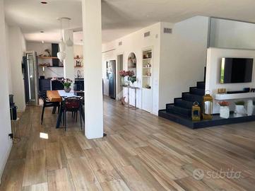 BIFAMILIARE A LEVERANO