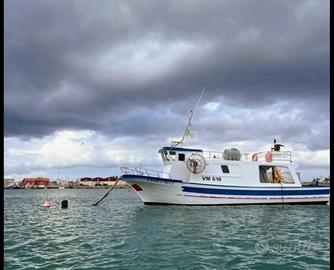 Barca da pesca con licenza