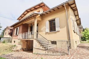 VILLA SINGOLA A REGGIO NELL'EMILIA