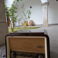 RADIO A VALVOLE SIEMENS CON GIRADISCHI VINTAGE ANN